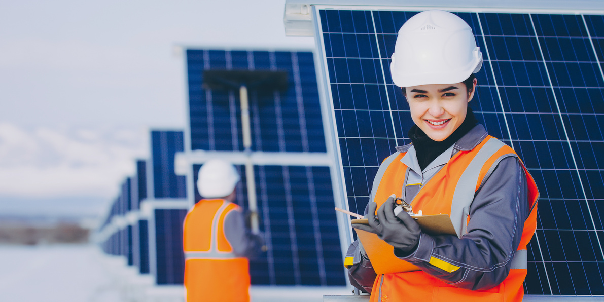 solar power station worker